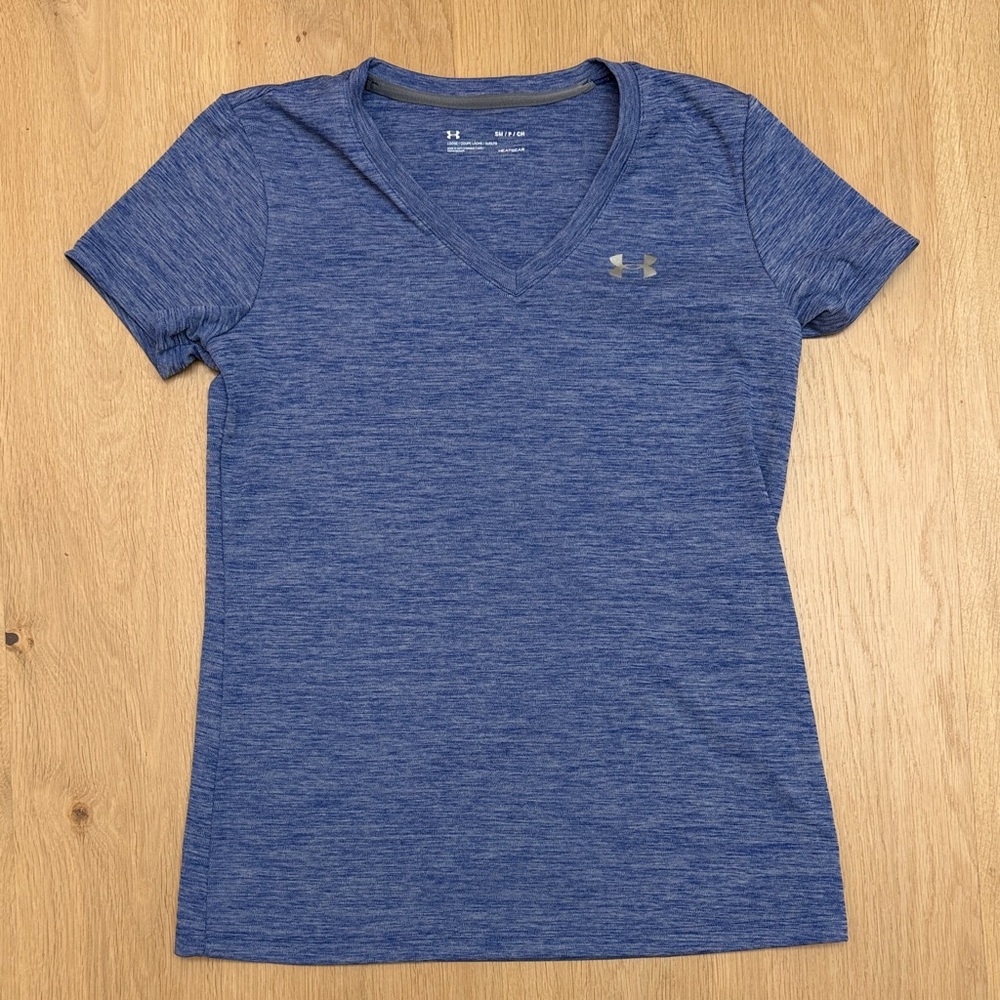 Under Armour Women's purple Heather V-Neck Tee
